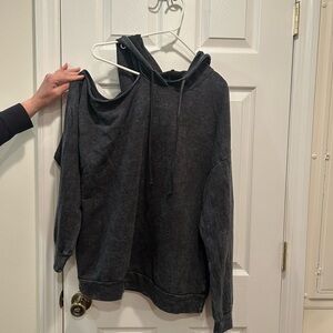Oversized cold shoulder sweatshirt